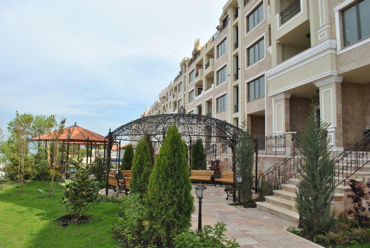 Gardenia Palace פומורי