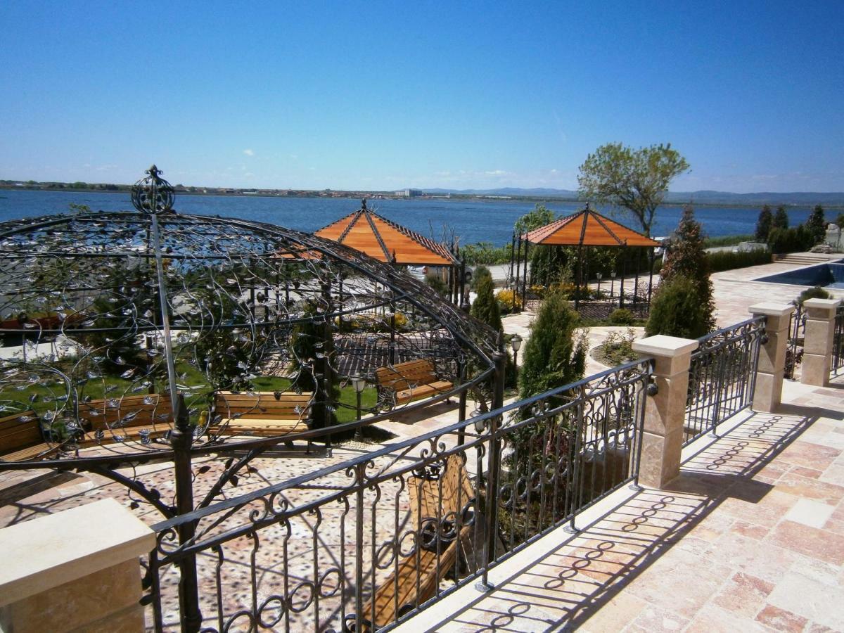 מלון דירות Gardenia Palace 3*